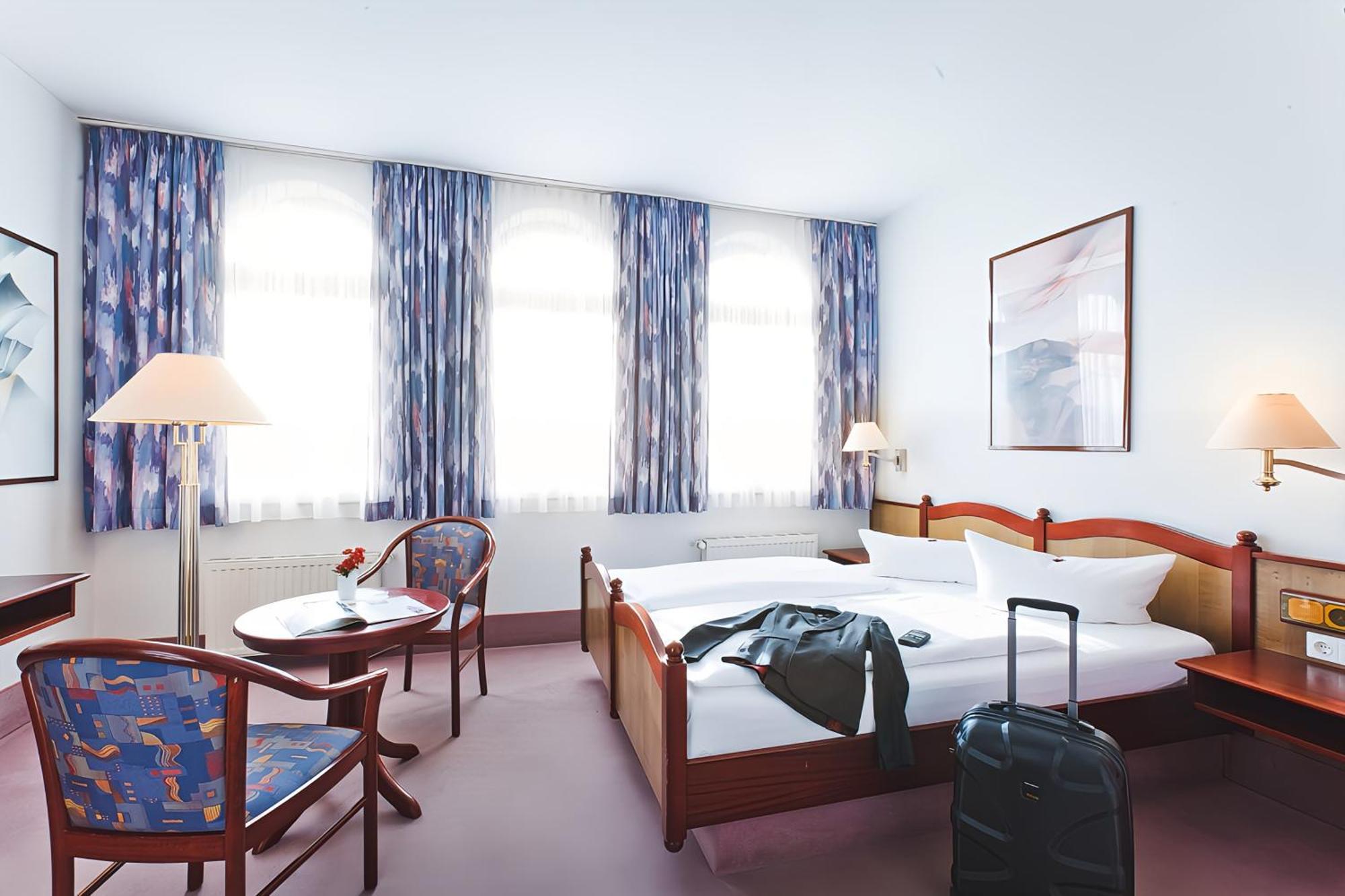 Hotel Villa Kipping Am Hauptbahnhof Dresde Exterior foto