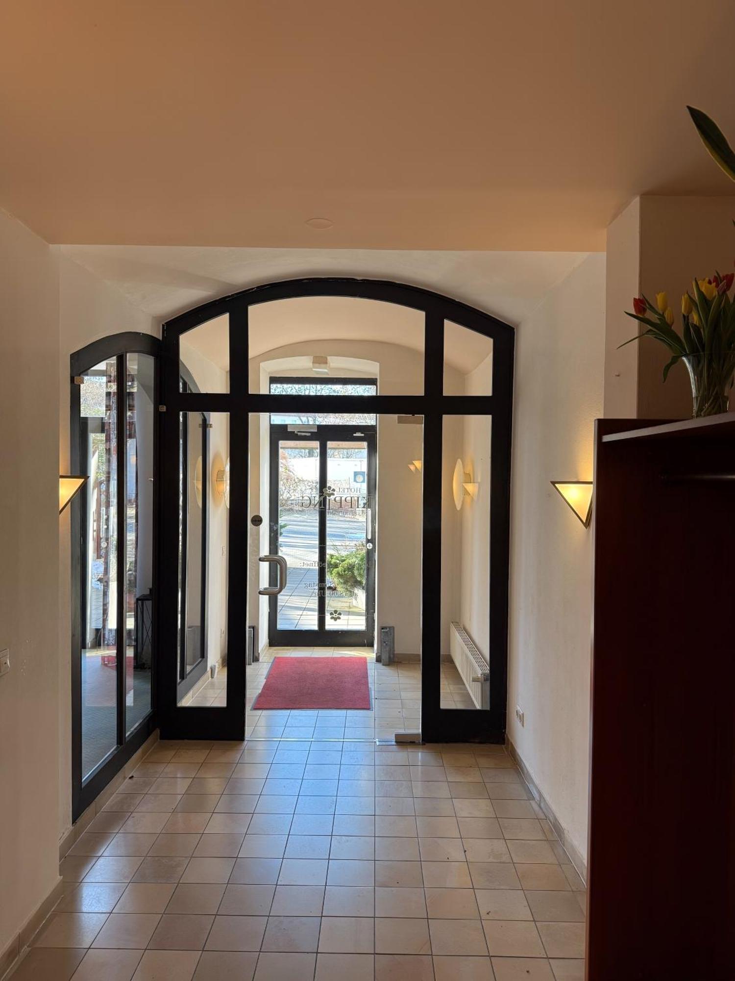 Hotel Villa Kipping Am Hauptbahnhof Dresde Exterior foto